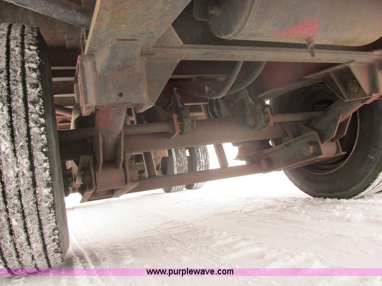 image for item E5283 1986 Trail King TS7DCS-482 spread axle drop deck equipment trailer