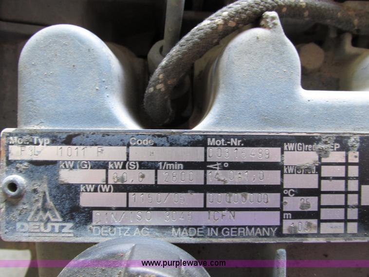 image for item F4031 Deutz three cylinder diesel engine