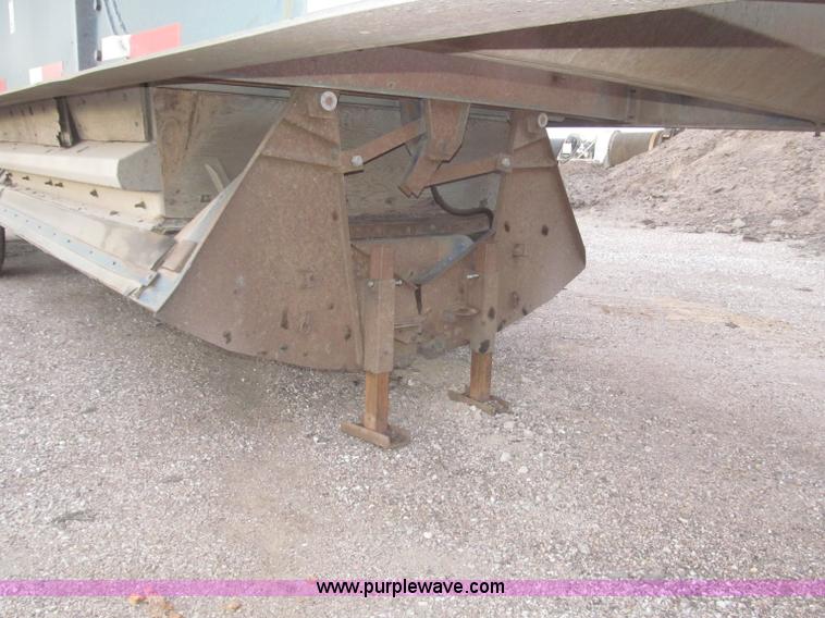 image for item F7262 1985 Trail King BD22-383A 40' triple axle belly dump trailer