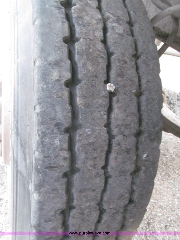 image for item F7262 1985 Trail King BD22-383A 40' triple axle belly dump trailer