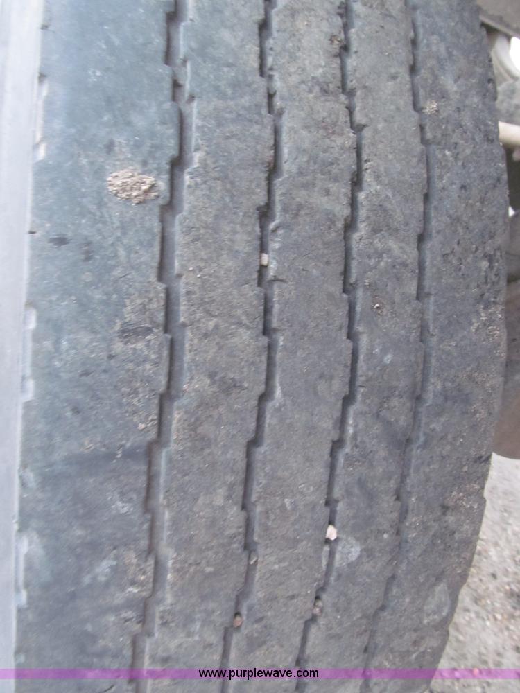 image for item F7262 1985 Trail King BD22-383A 40' triple axle belly dump trailer