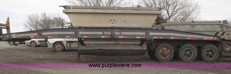 image for item F7263 1985 Trail King BD22-383A 40' triple axle belly dump trailer