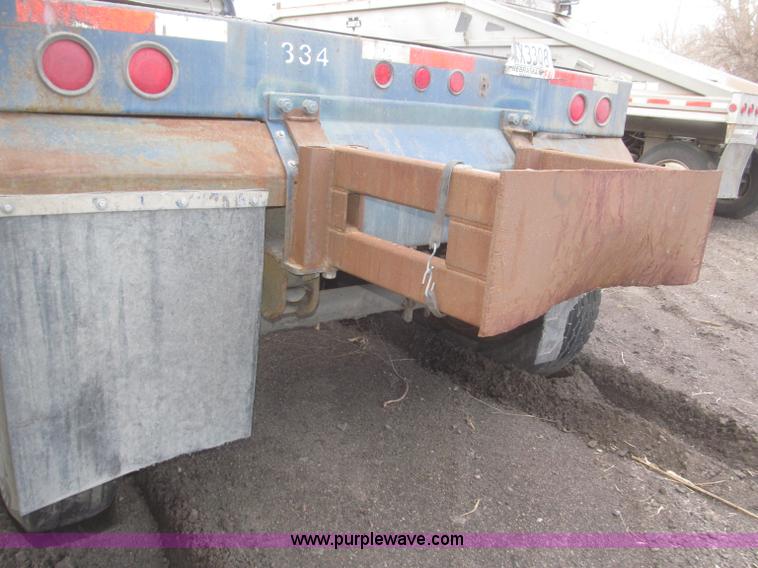 image for item F7263 1985 Trail King BD22-383A 40' triple axle belly dump trailer