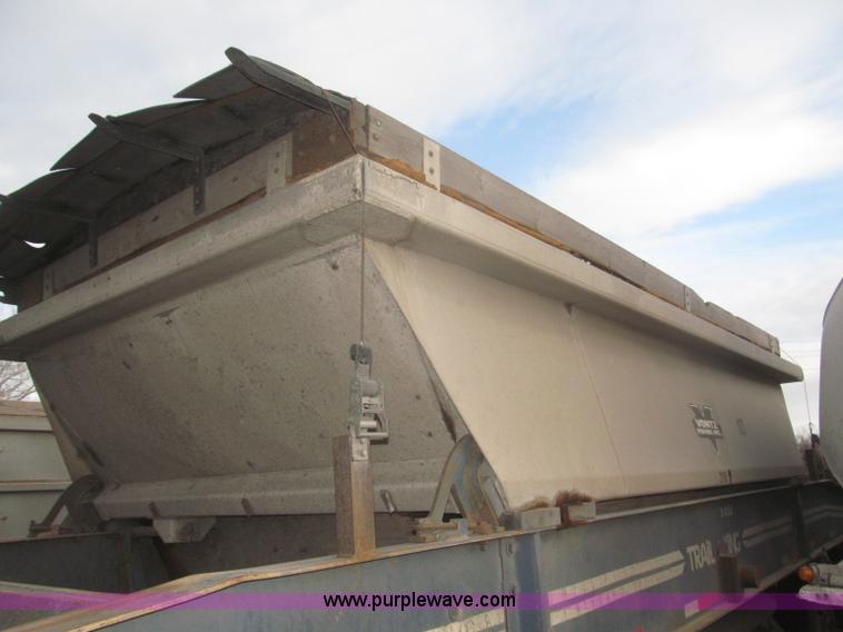 image for item F7263 1985 Trail King BD22-383A 40' triple axle belly dump trailer