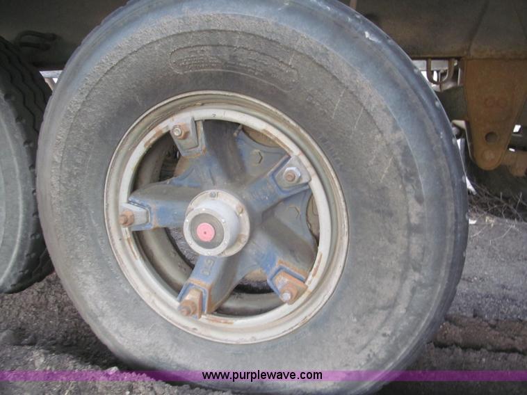 image for item F7263 1985 Trail King BD22-383A 40' triple axle belly dump trailer