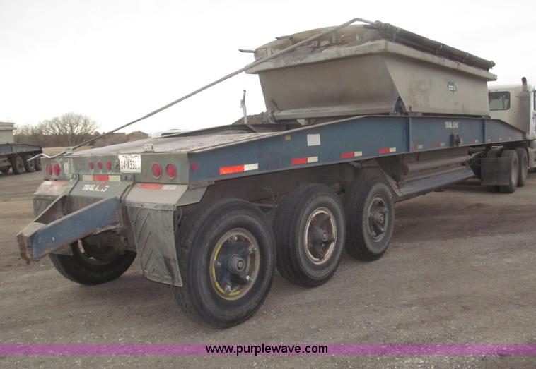 image for item F7264 1985 Trail King BD22-383A 40' triple axle belly dump trailer