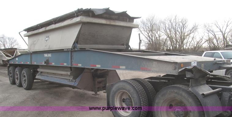 image for item F7264 1985 Trail King BD22-383A 40' triple axle belly dump trailer