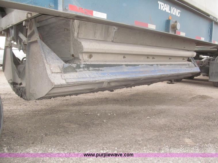 image for item F7264 1985 Trail King BD22-383A 40' triple axle belly dump trailer
