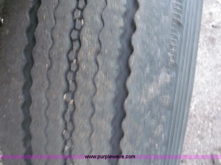 image for item F7264 1985 Trail King BD22-383A 40' triple axle belly dump trailer