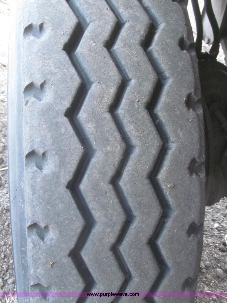 image for item F7264 1985 Trail King BD22-383A 40' triple axle belly dump trailer