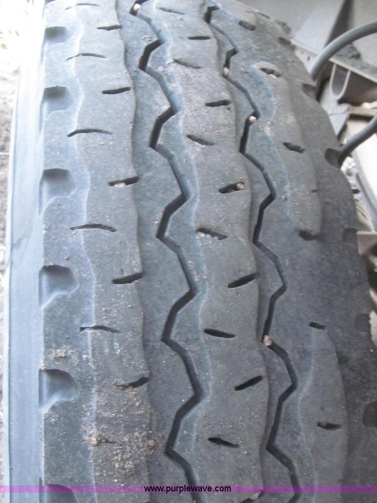 image for item F7264 1985 Trail King BD22-383A 40' triple axle belly dump trailer