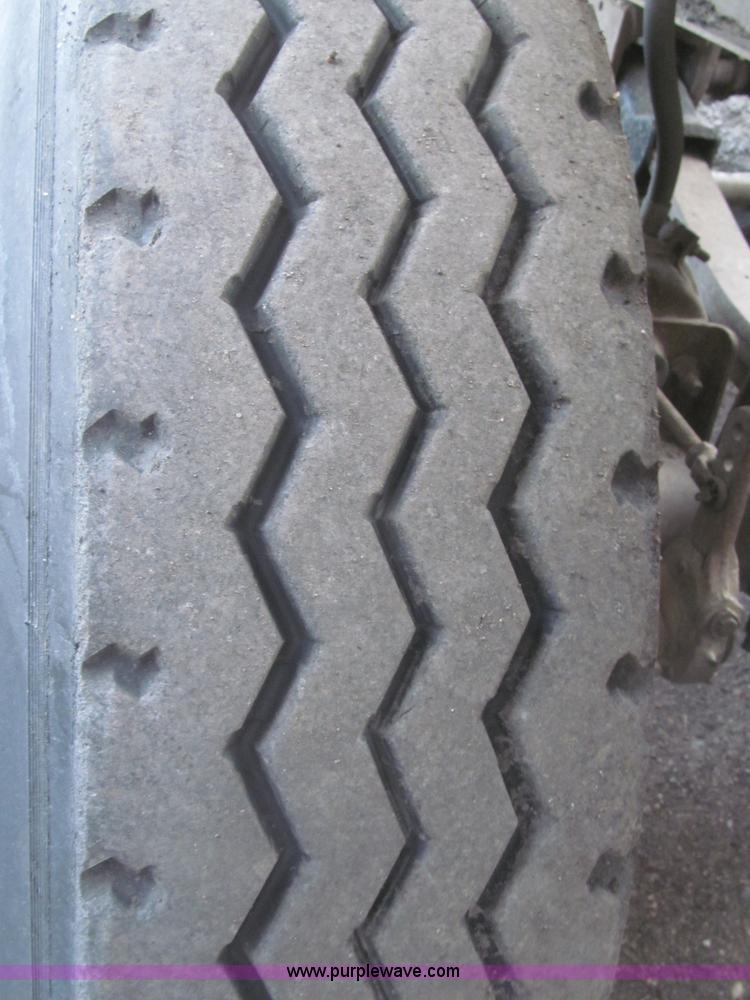 image for item F7264 1985 Trail King BD22-383A 40' triple axle belly dump trailer