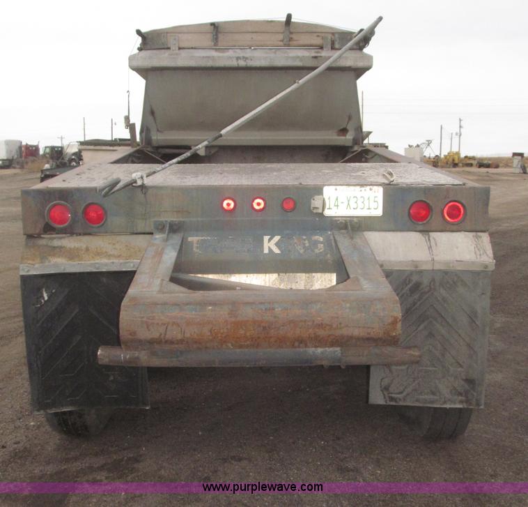 image for item F7265 1986 Trail King BD22-383A 40' triple axle belly dump trailer