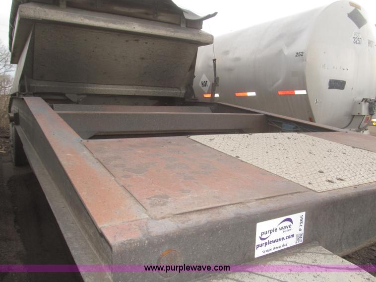 image for item F7265 1986 Trail King BD22-383A 40' triple axle belly dump trailer