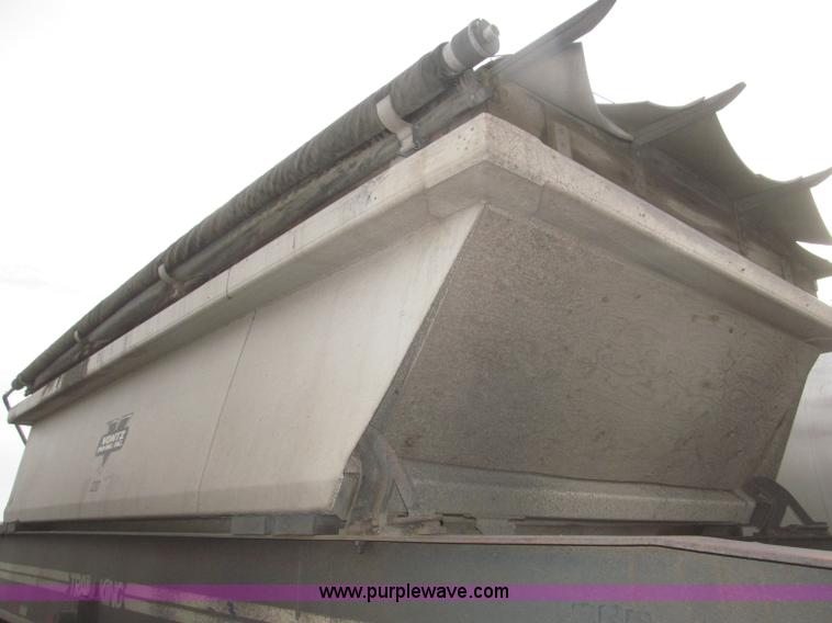 image for item F7265 1986 Trail King BD22-383A 40' triple axle belly dump trailer