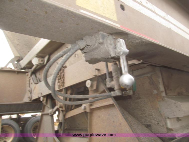 image for item F7265 1986 Trail King BD22-383A 40' triple axle belly dump trailer