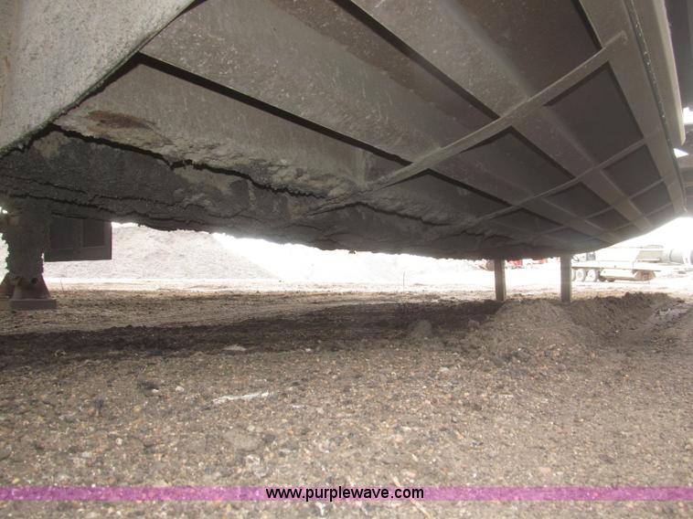 image for item F7265 1986 Trail King BD22-383A 40' triple axle belly dump trailer