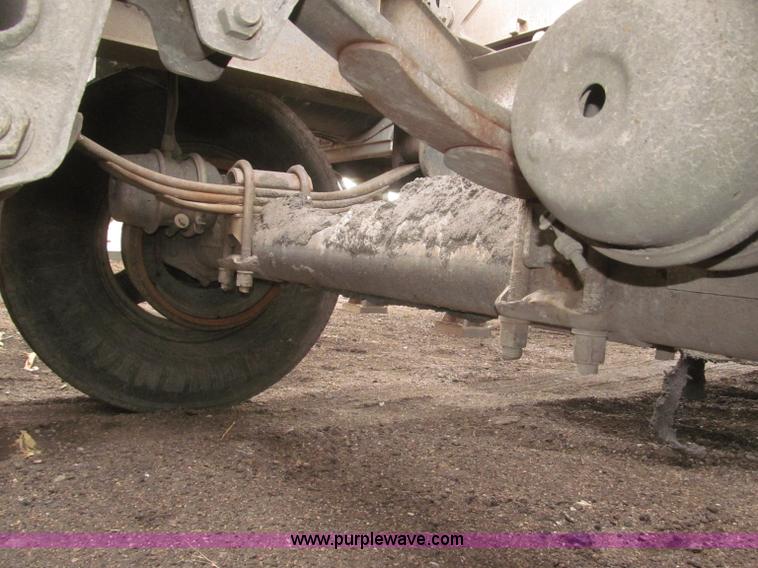 image for item F7265 1986 Trail King BD22-383A 40' triple axle belly dump trailer