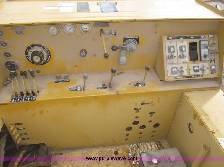 image for item F7269 Gomaco GT6300 curb machine