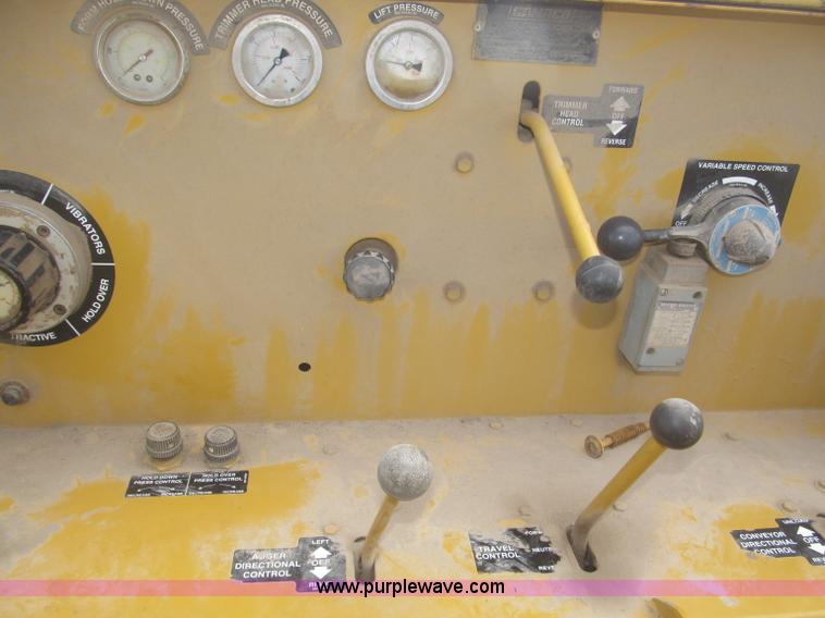 image for item F7269 Gomaco GT6300 curb machine