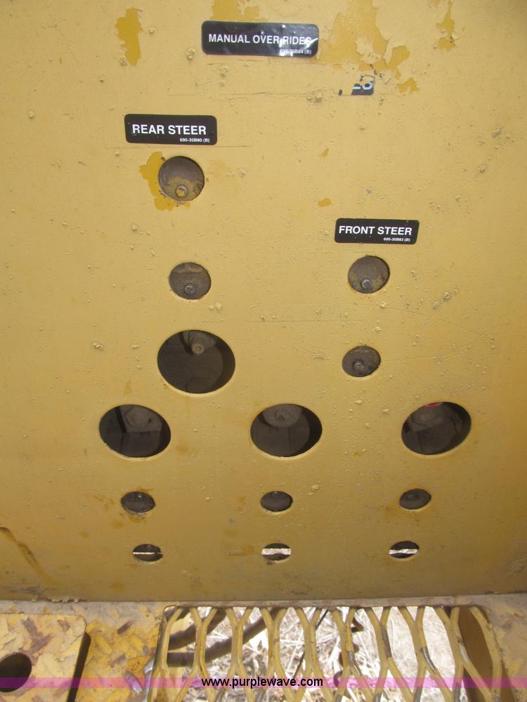 image for item F7269 Gomaco GT6300 curb machine