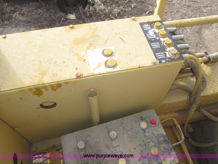 image for item F7269 Gomaco GT6300 curb machine