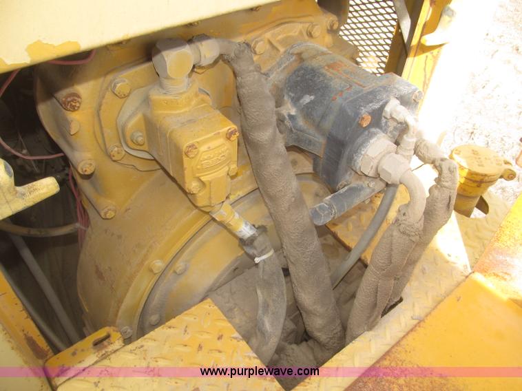 image for item F7269 Gomaco GT6300 curb machine