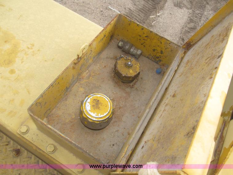 image for item F7269 Gomaco GT6300 curb machine