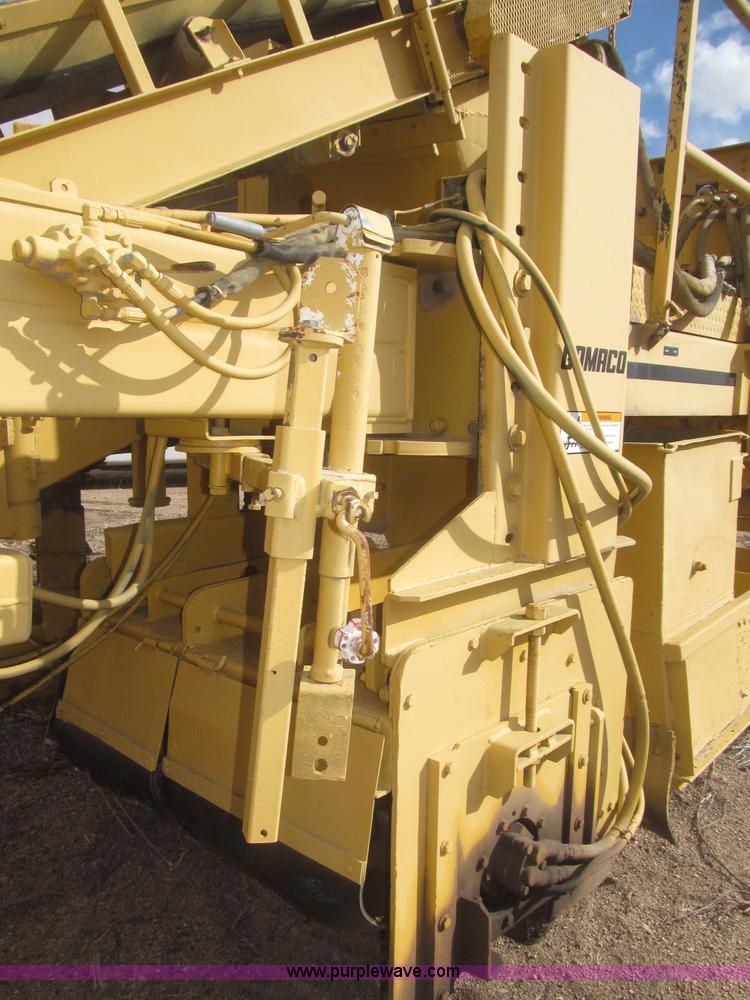 image for item F7269 Gomaco GT6300 curb machine