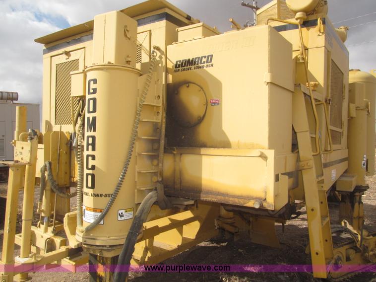 image for item F7269 Gomaco GT6300 curb machine