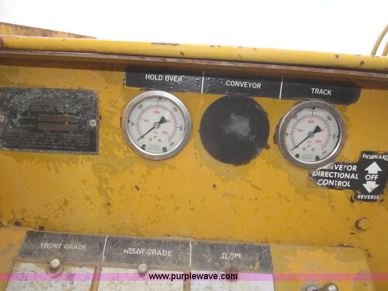 image for item F7271 Gomaco GT6200 Commander II curb machine