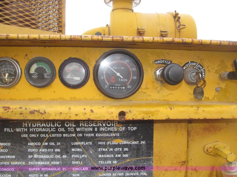 image for item F7271 Gomaco GT6200 Commander II curb machine