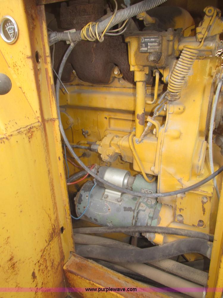 image for item F7271 Gomaco GT6200 Commander II curb machine