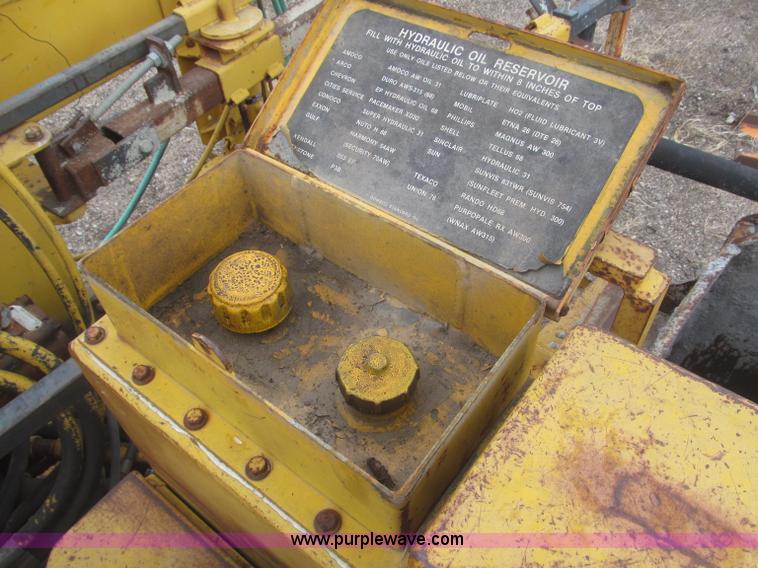 image for item F7271 Gomaco GT6200 Commander II curb machine