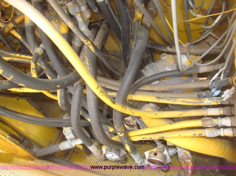 image for item F7271 Gomaco GT6200 Commander II curb machine