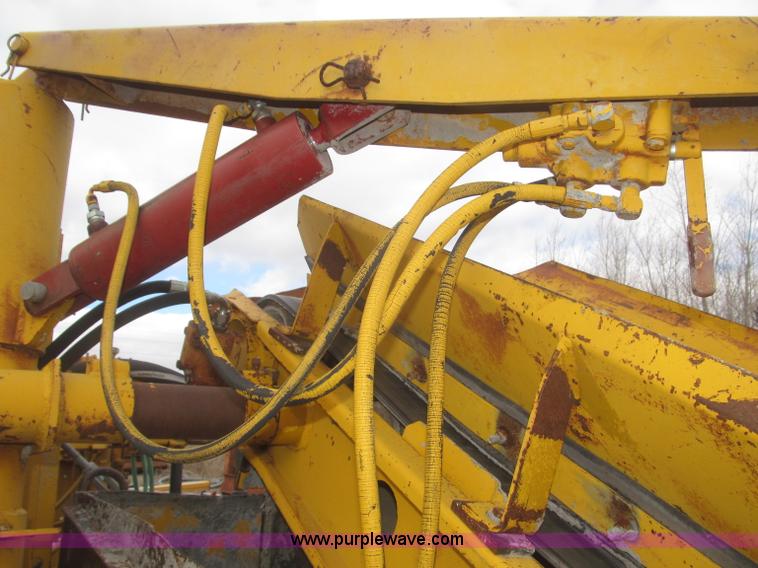 image for item F7271 Gomaco GT6200 Commander II curb machine