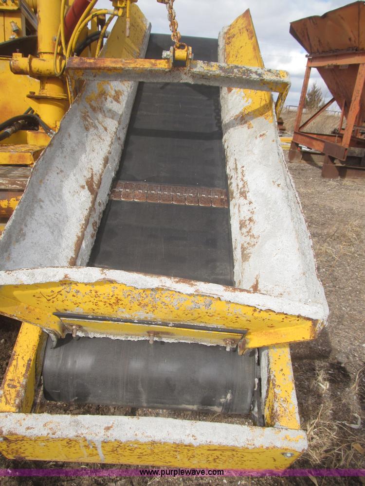 image for item F7271 Gomaco GT6200 Commander II curb machine