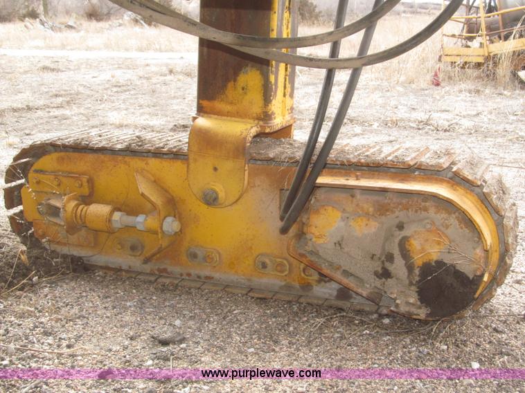 image for item F7271 Gomaco GT6200 Commander II curb machine