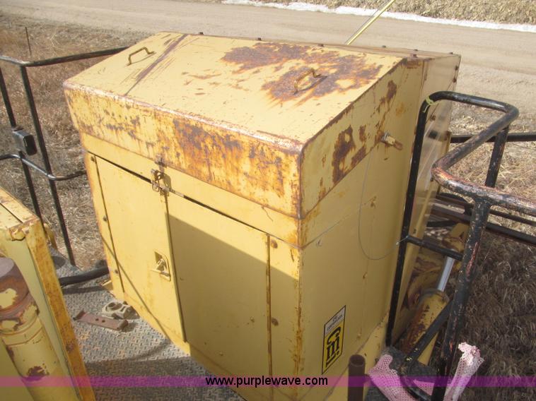 image for item F7272 CMI TR225 trimmer