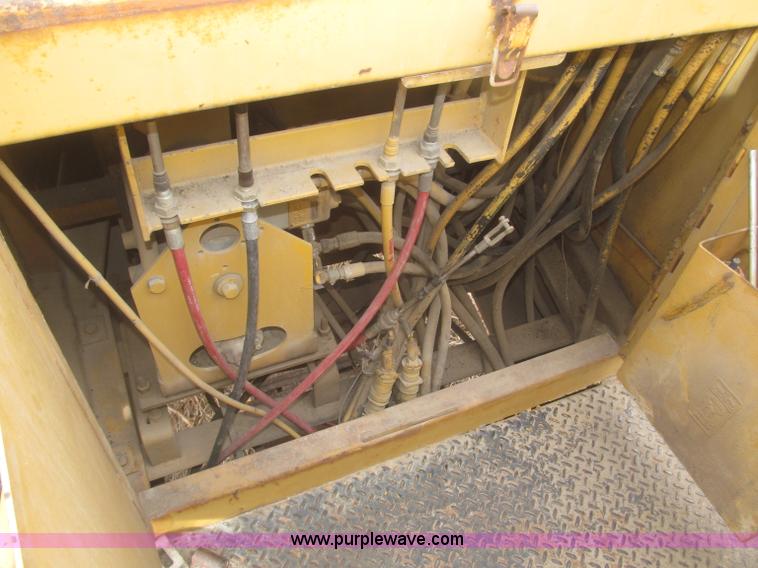 image for item F7272 CMI TR225 trimmer