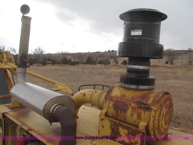 image for item F7272 CMI TR225 trimmer