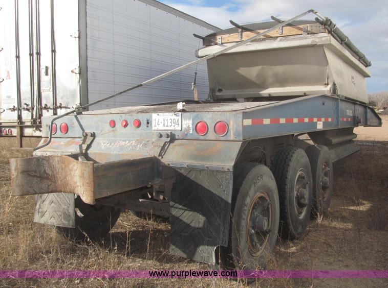 image for item F7273 1985 Trail King BD22-383A 40' triple axle belly dump trailer