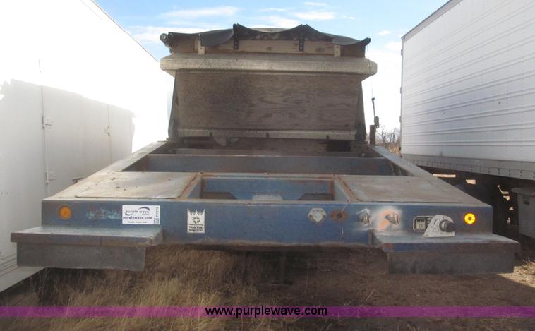 image for item F7273 1985 Trail King BD22-383A 40' triple axle belly dump trailer