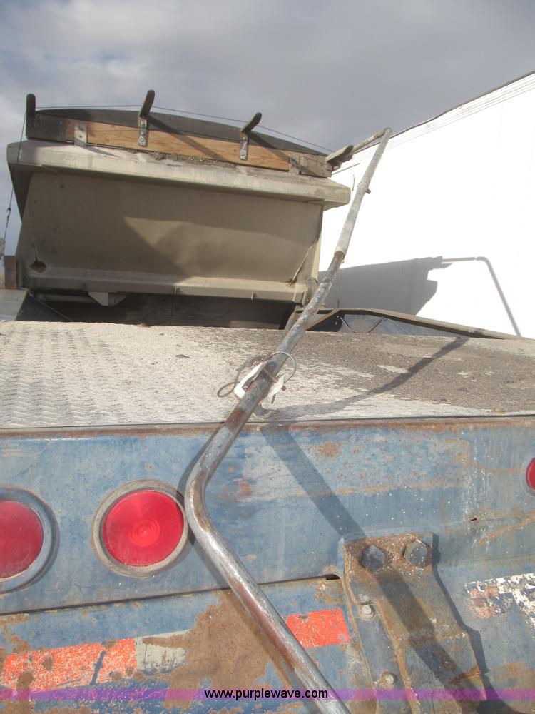 image for item F7273 1985 Trail King BD22-383A 40' triple axle belly dump trailer
