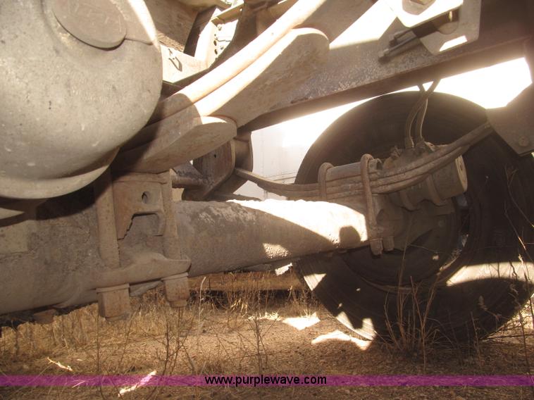 image for item F7273 1985 Trail King BD22-383A 40' triple axle belly dump trailer