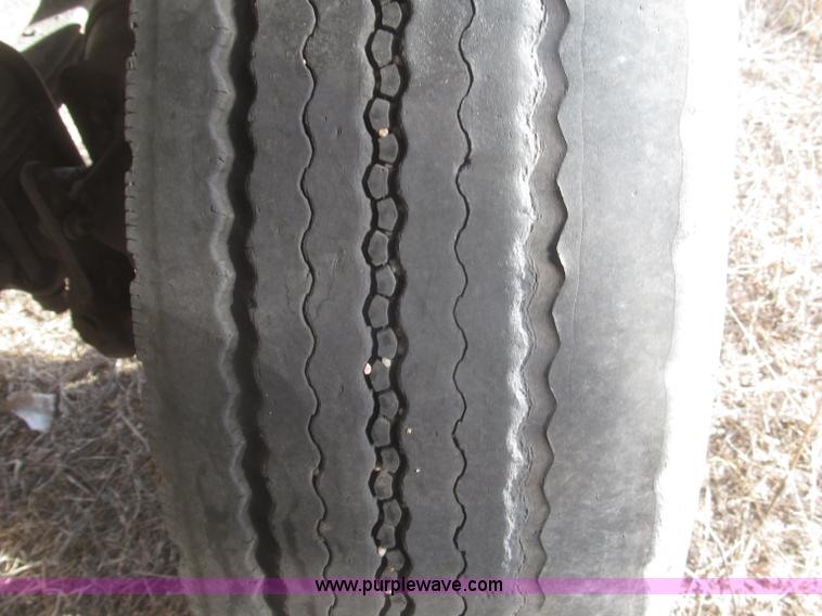 image for item F7273 1985 Trail King BD22-383A 40' triple axle belly dump trailer