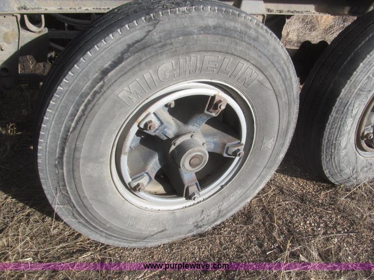 image for item F7273 1985 Trail King BD22-383A 40' triple axle belly dump trailer