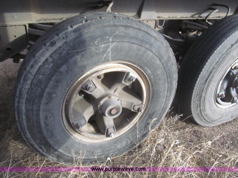 image for item F7273 1985 Trail King BD22-383A 40' triple axle belly dump trailer