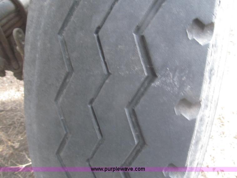 image for item F7273 1985 Trail King BD22-383A 40' triple axle belly dump trailer