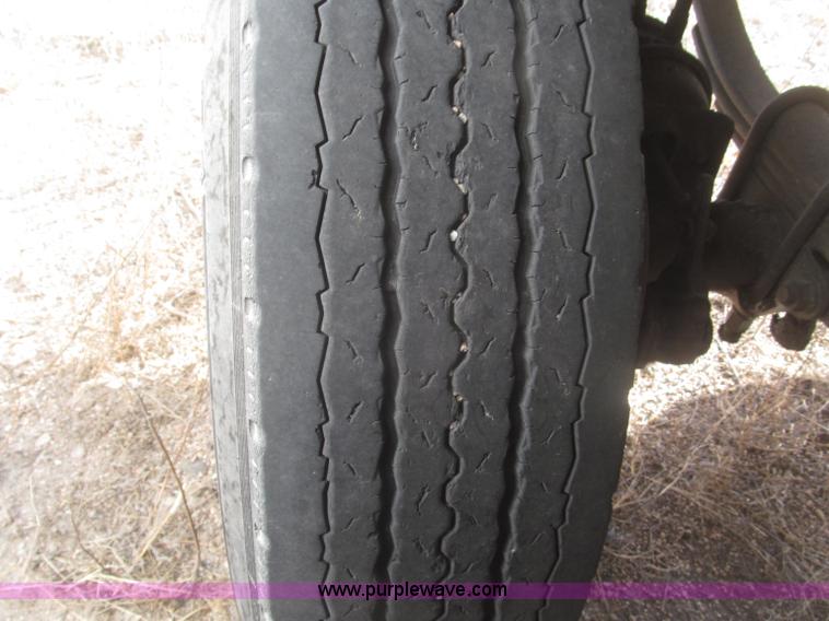 image for item F7273 1985 Trail King BD22-383A 40' triple axle belly dump trailer